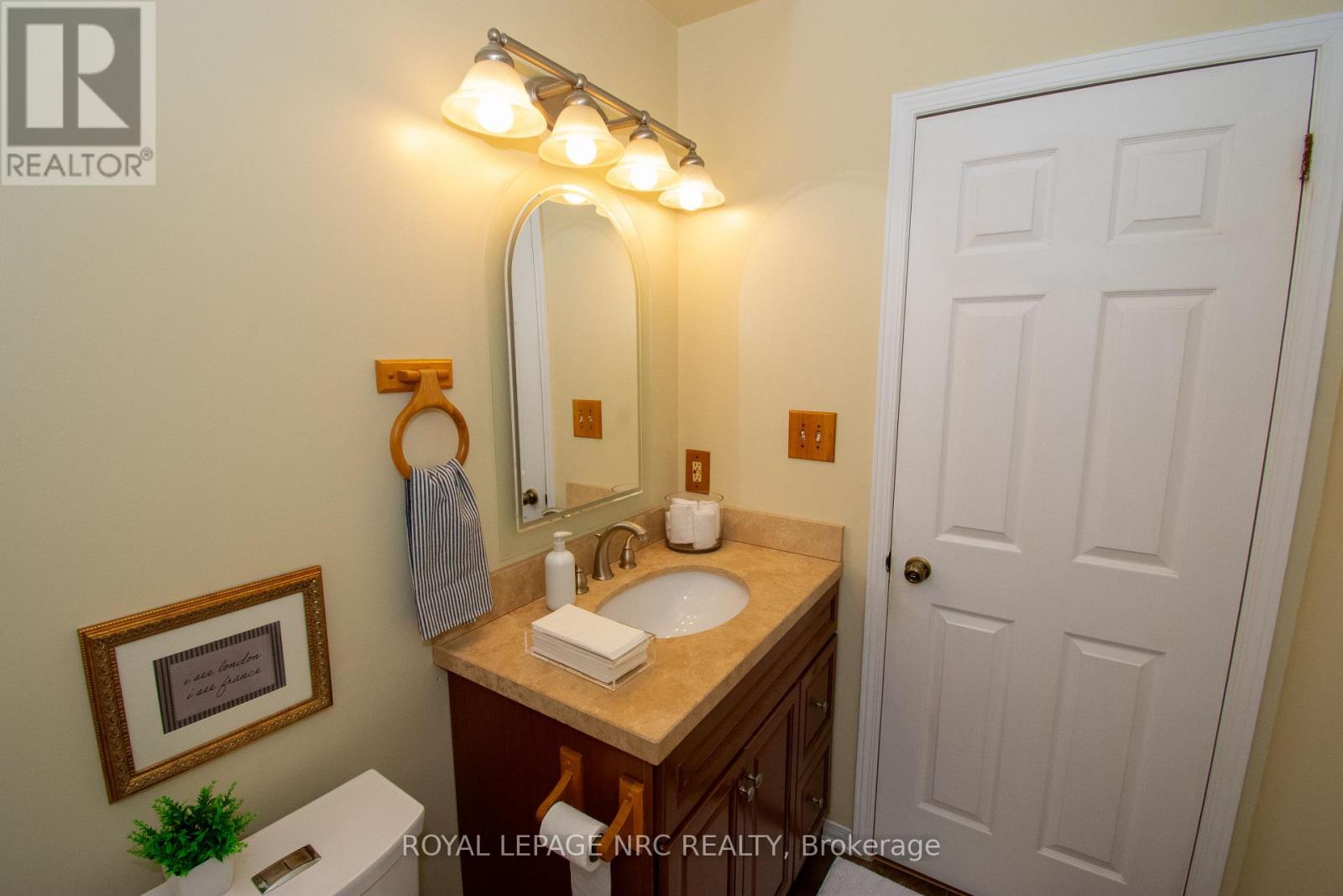 17 Christie Street W, St. Catharines, Ontario  L2N 5H2 - Photo 25 - X13067064