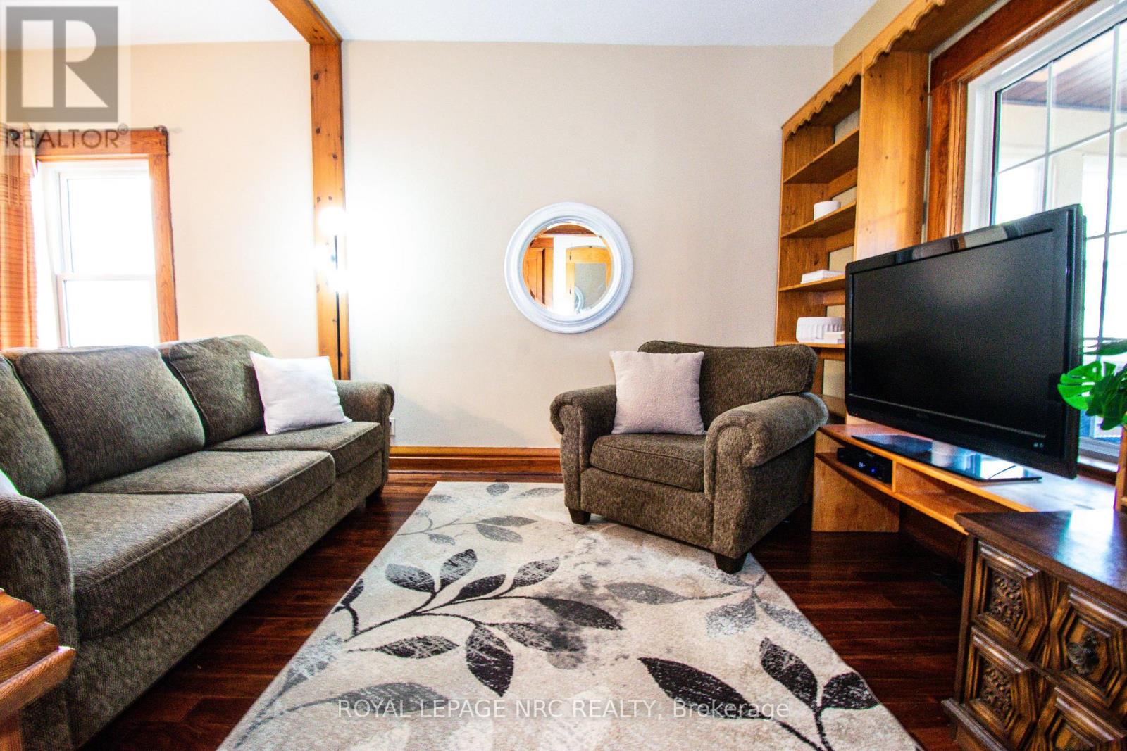 17 Christie Street W, St. Catharines, Ontario  L2N 5H2 - Photo 9 - X13067064