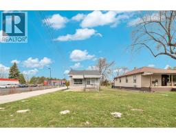 9572 TECUMSEH ROAD, Windsor, Ontario