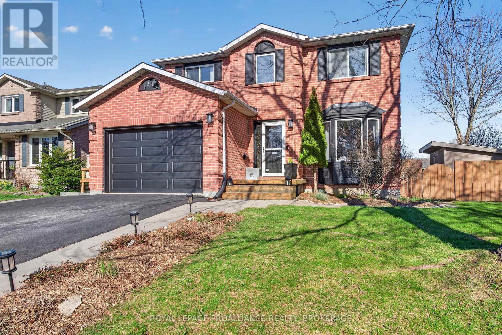 41 Chartwell Crescent, Kingston, Ontario  K7K 6P2 - Photo 1 - X13067094