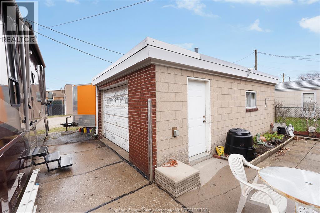 1588 Marentette Avenue, Windsor, Ontario  N8X 4E3 - Photo 8 - 26009741
