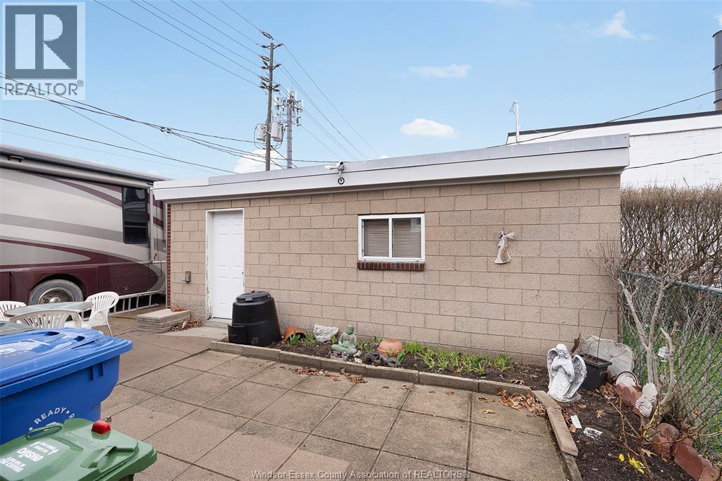 1588 Marentette Avenue, Windsor, Ontario  N8X 4E3 - Photo 5 - 26009741