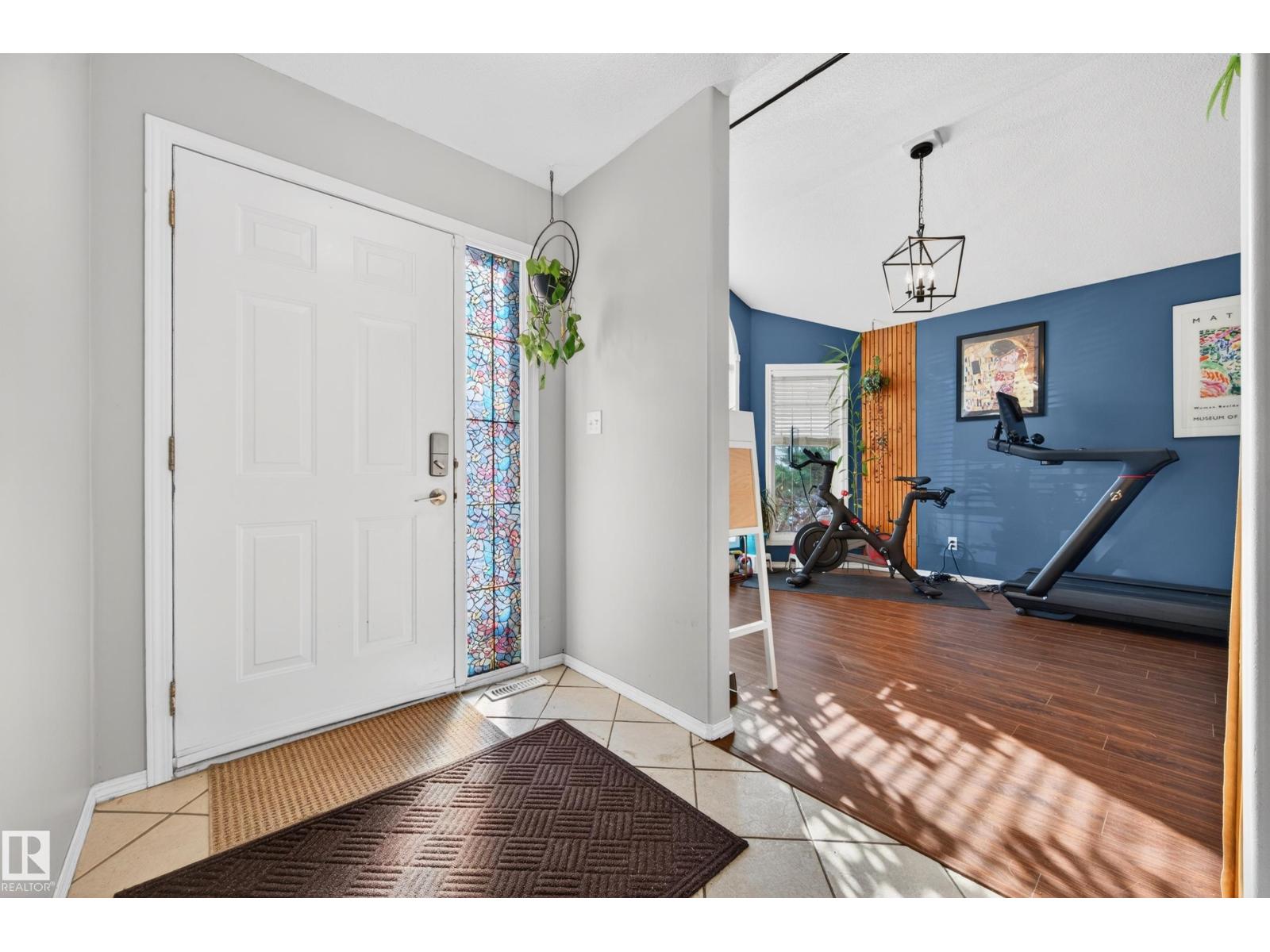 2810 32a St Nw, Edmonton, Alberta  T6T 1T3 - Photo 2 - E4485094