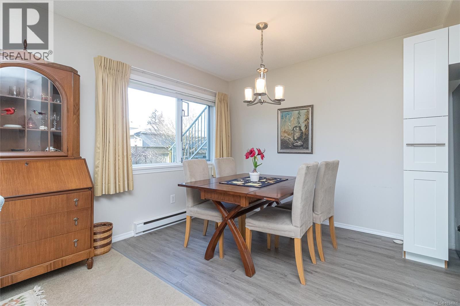 102 2360 James White Blvd, Sidney, British Columbia  V8L 1Z7 - Photo 10 - 1034061