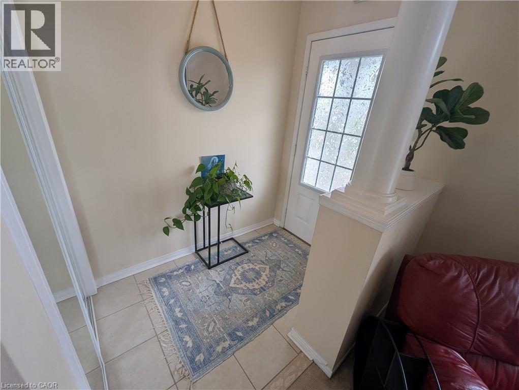 2307 Sutton Drive, Burlington, Ontario  L7L 6Z3 - Photo 3 - 40825425