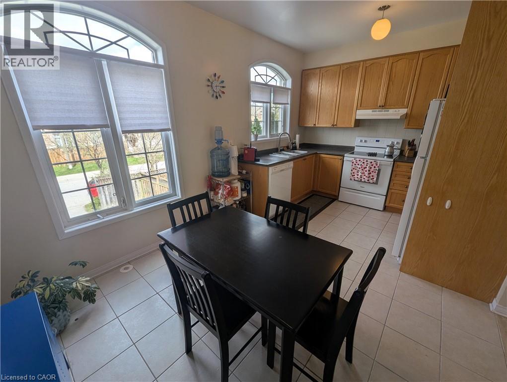2307 Sutton Drive, Burlington, Ontario  L7L 6Z3 - Photo 7 - 40825425