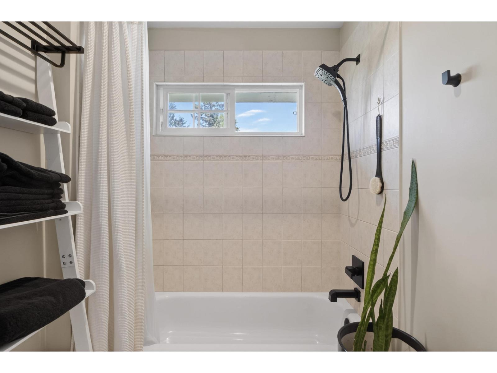 15507 37a Avenue, Surrey, British Columbia  V3S 0H6 - Photo 16 - R3118198