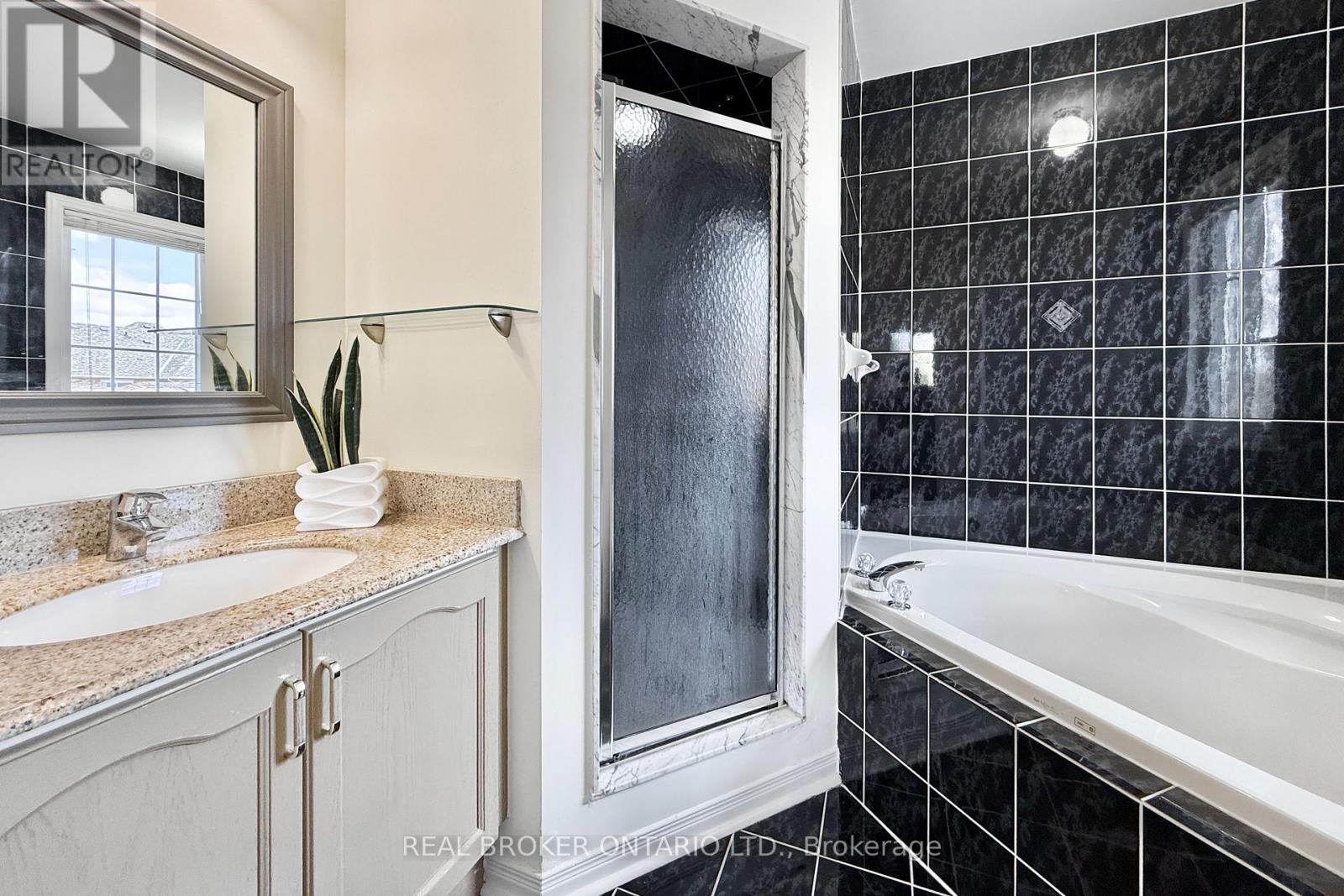 30 Little Angel Road, Markham, Ontario  L3R 4X1 - Photo 29 - N13065778