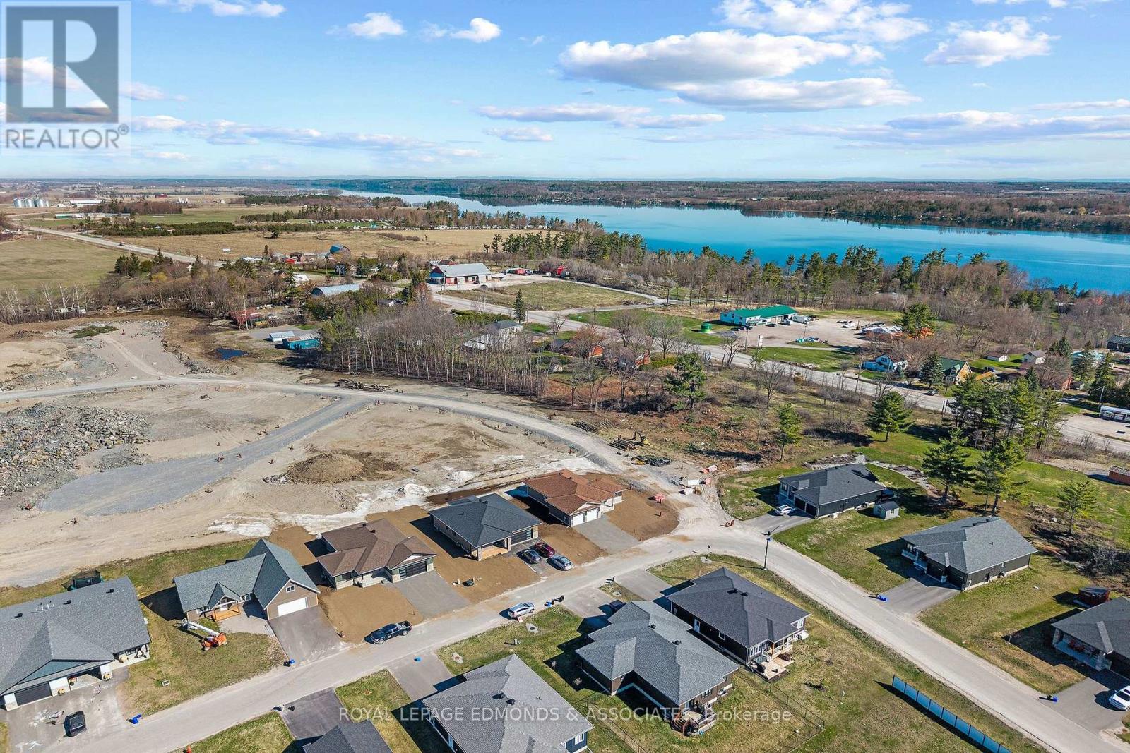 22 Bamagillia Street, Whitewater Region, Ontario  K0J 1K0 - Photo 39 - X12697052