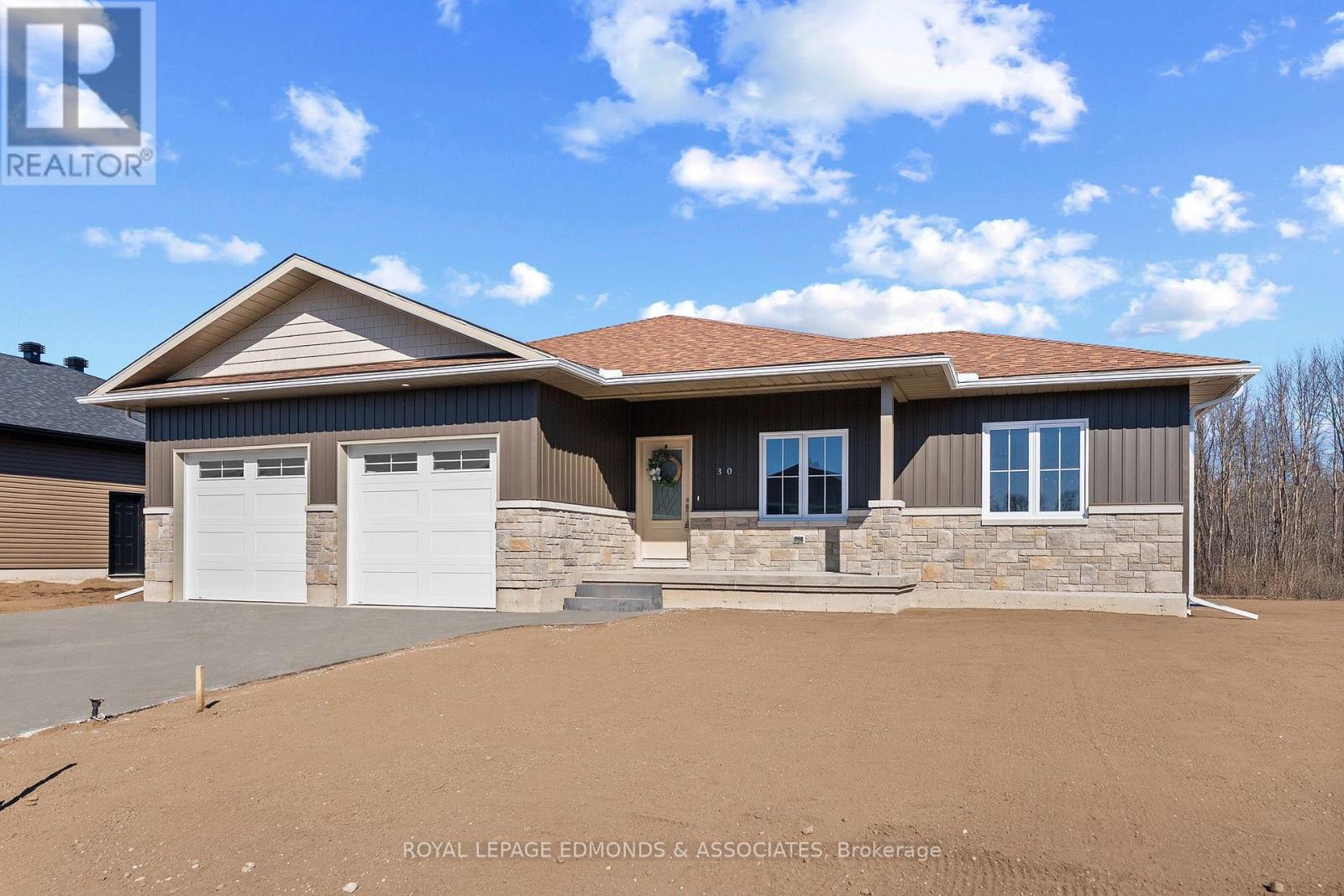 30 BAMAGILLIA STREET, Whitewater Region, Ontario