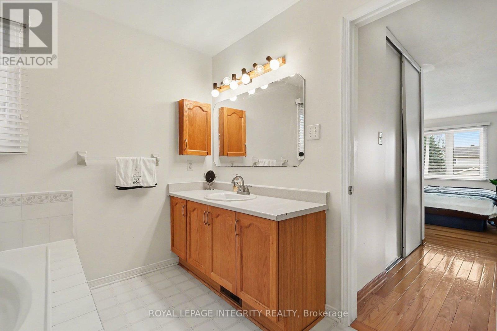 2103 Gardenway Drive, Ottawa, Ontario  K4A 3K2 - Photo 18 - X13067354