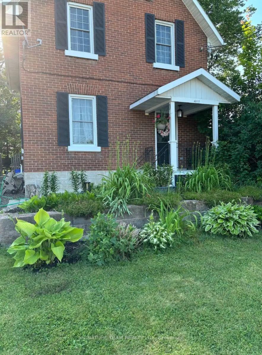 611 Eganville Road, Pembroke, Ontario  K8A 4G1 - Photo 1 - X13067258