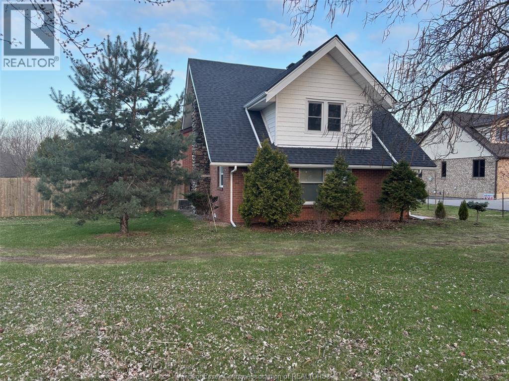 1695 Division Road North, Kingsville, Ontario  N9Y 2Y9 - Photo 2 - 26009718