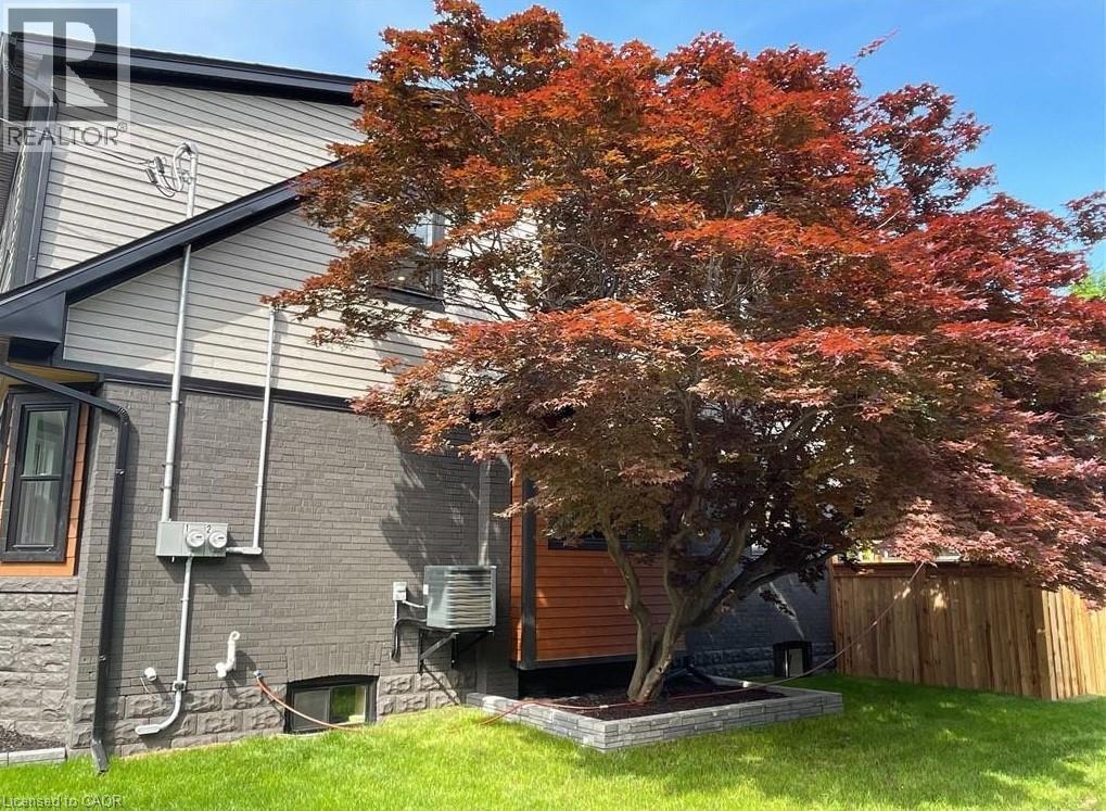 58 Rosslyn Avenue N Unit# Upper, Hamilton, Ontario  L8L 7P4 - Photo 4 - 40825187