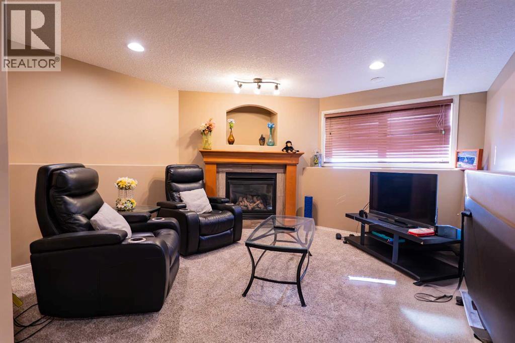 10457 Royal Oaks Drive, Grande Prairie, Alberta  T8V 8L5 - Photo 17 - A2305973