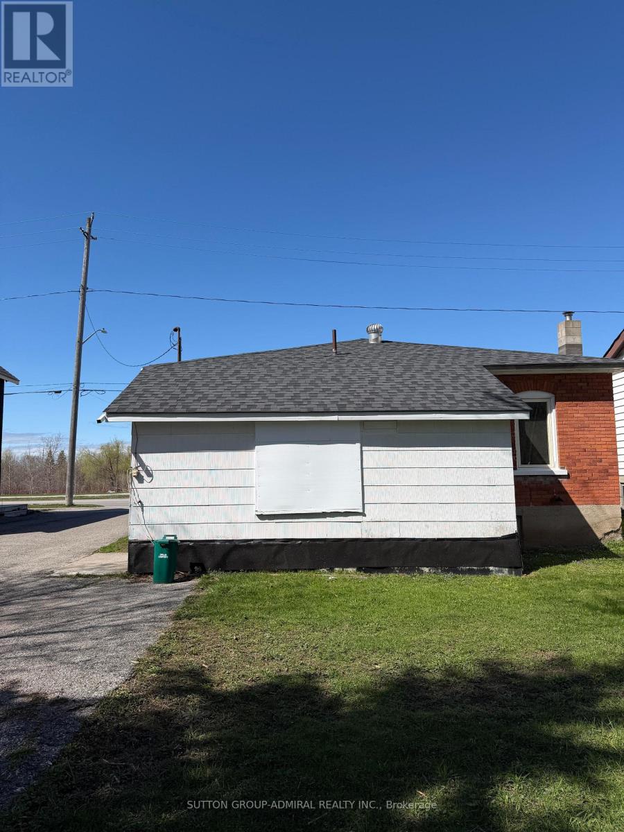 177 Atherley Road, Orillia, Ontario  L3V 1N5 - Photo 13 - S13065448
