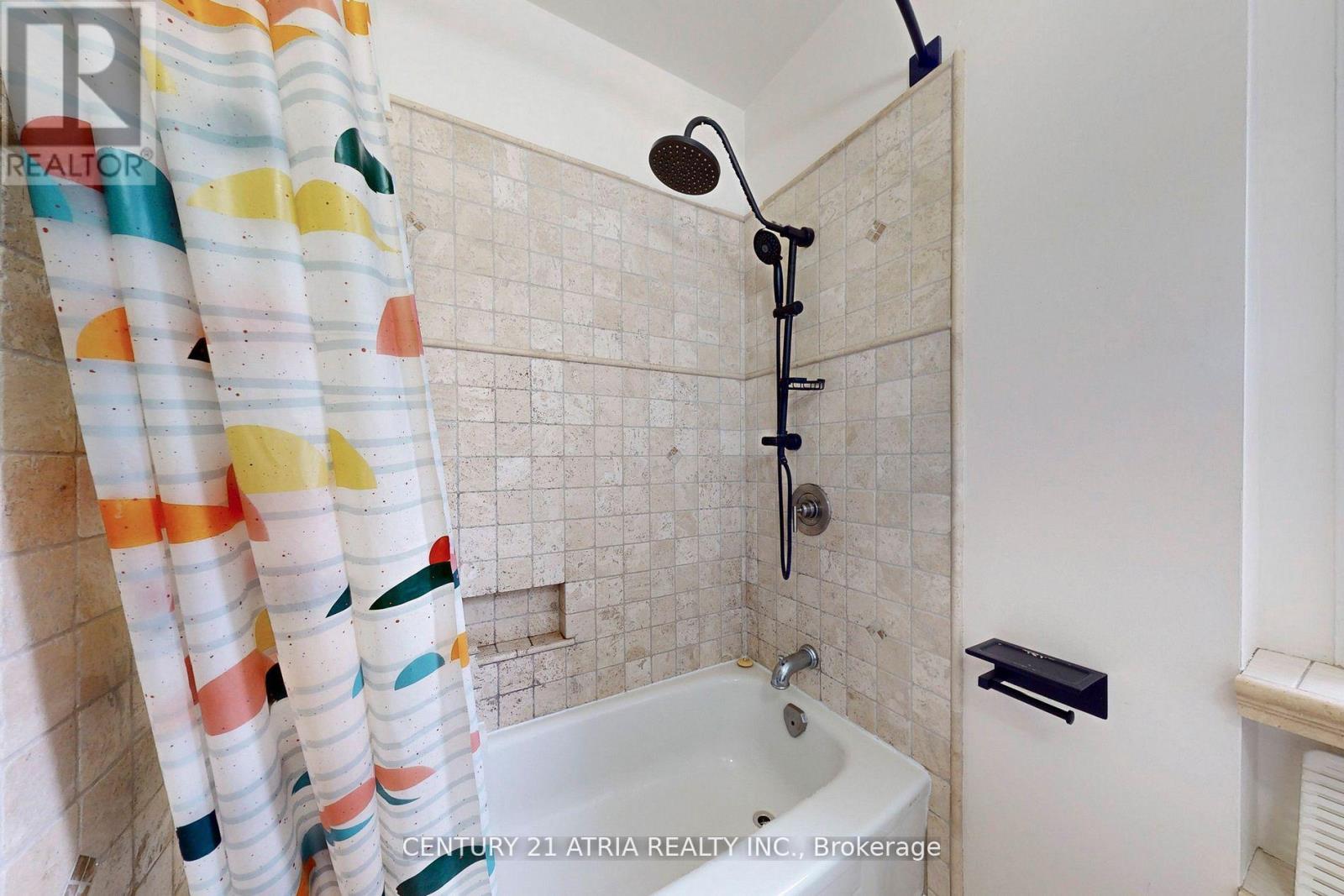 498 Manning Avenue, Toronto, Ontario  M6G 2V7 - Photo 24 - C13067172