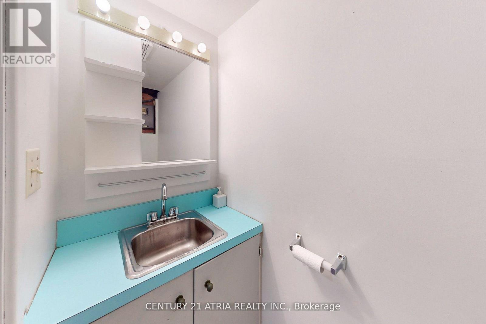 498 Manning Avenue, Toronto, Ontario  M6G 2V7 - Photo 32 - C13067172