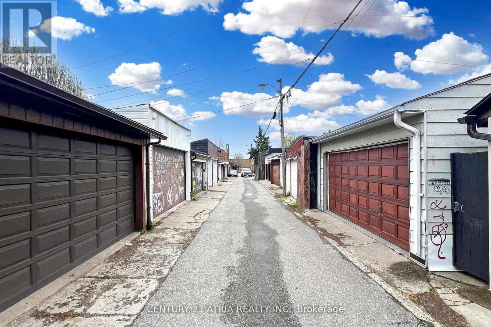 498 Manning Avenue, Toronto, Ontario  M6G 2V7 - Photo 38 - C13067172