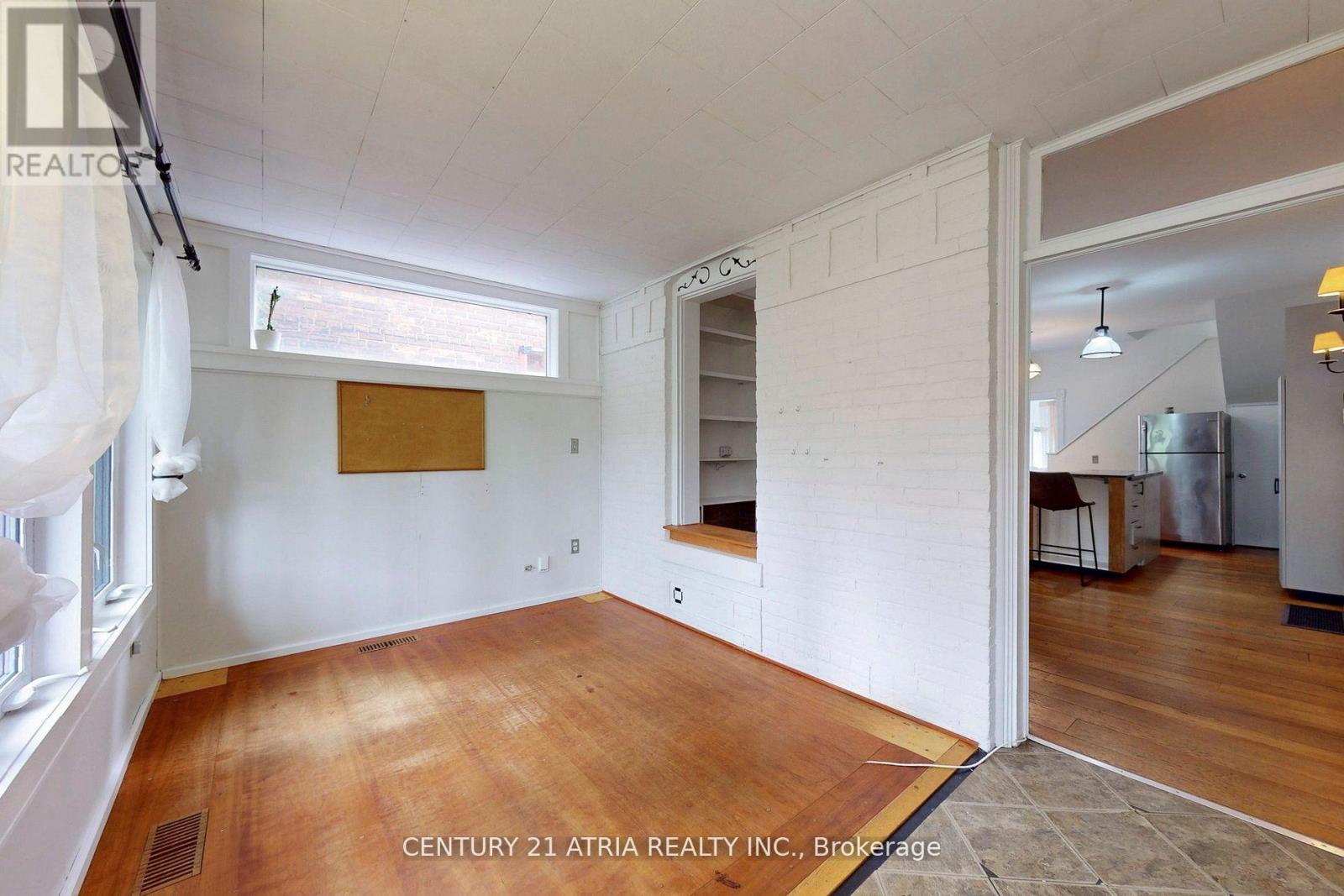498 Manning Avenue, Toronto, Ontario  M6G 2V7 - Photo 4 - C13067172