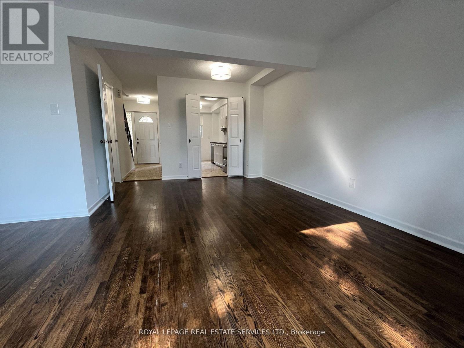 10 Yetta Shepway, Toronto, Ontario  M2Z 1X9 - Photo 5 - C13067202