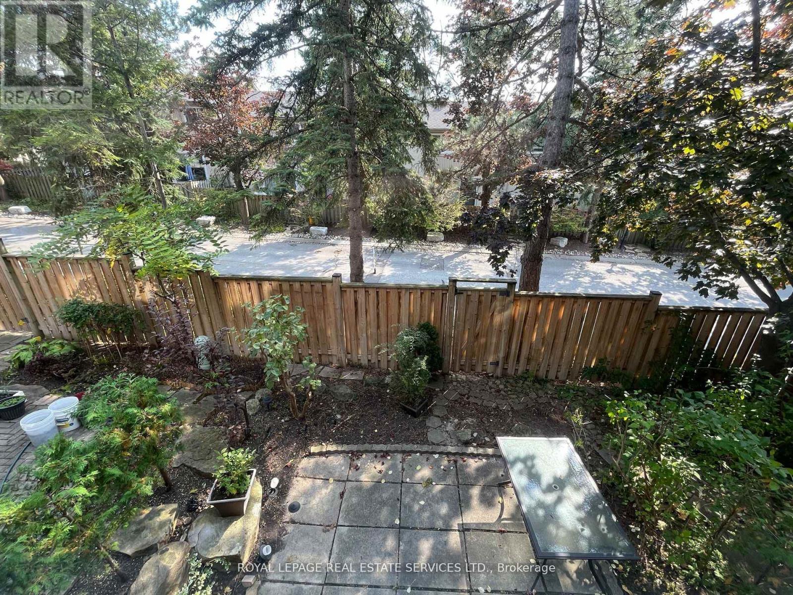 10 Yetta Shepway, Toronto, Ontario  M2Z 1X9 - Photo 6 - C13067202