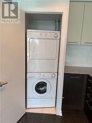 2503 - 770 Bay Street, Toronto, Ontario  M5G 1N6 - Photo 4 - C13067374