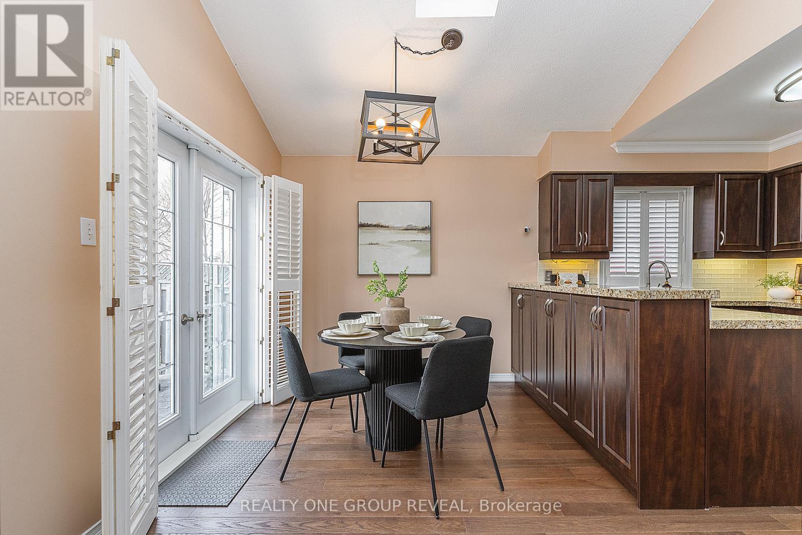 37 Wetherburn Drive, Whitby, Ontario  L1P 1M7 - Photo 11 - E13067186