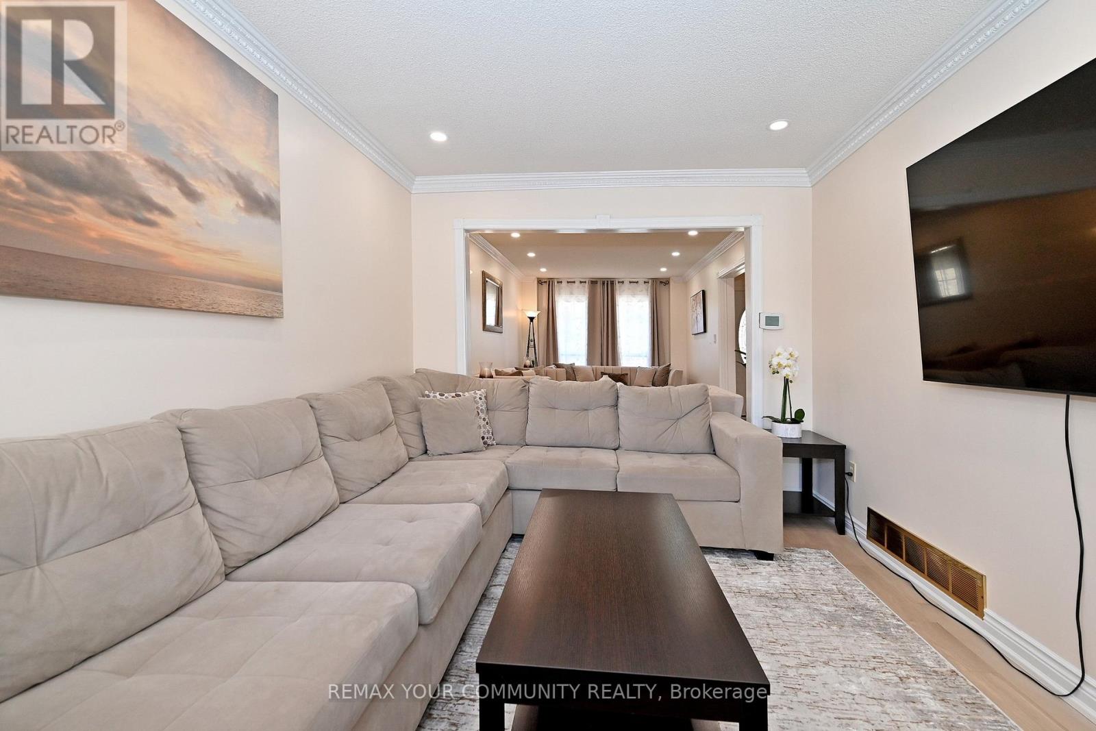 47 Reed Drive, Ajax, Ontario  L1S 5S2 - Photo 16 - E13067194