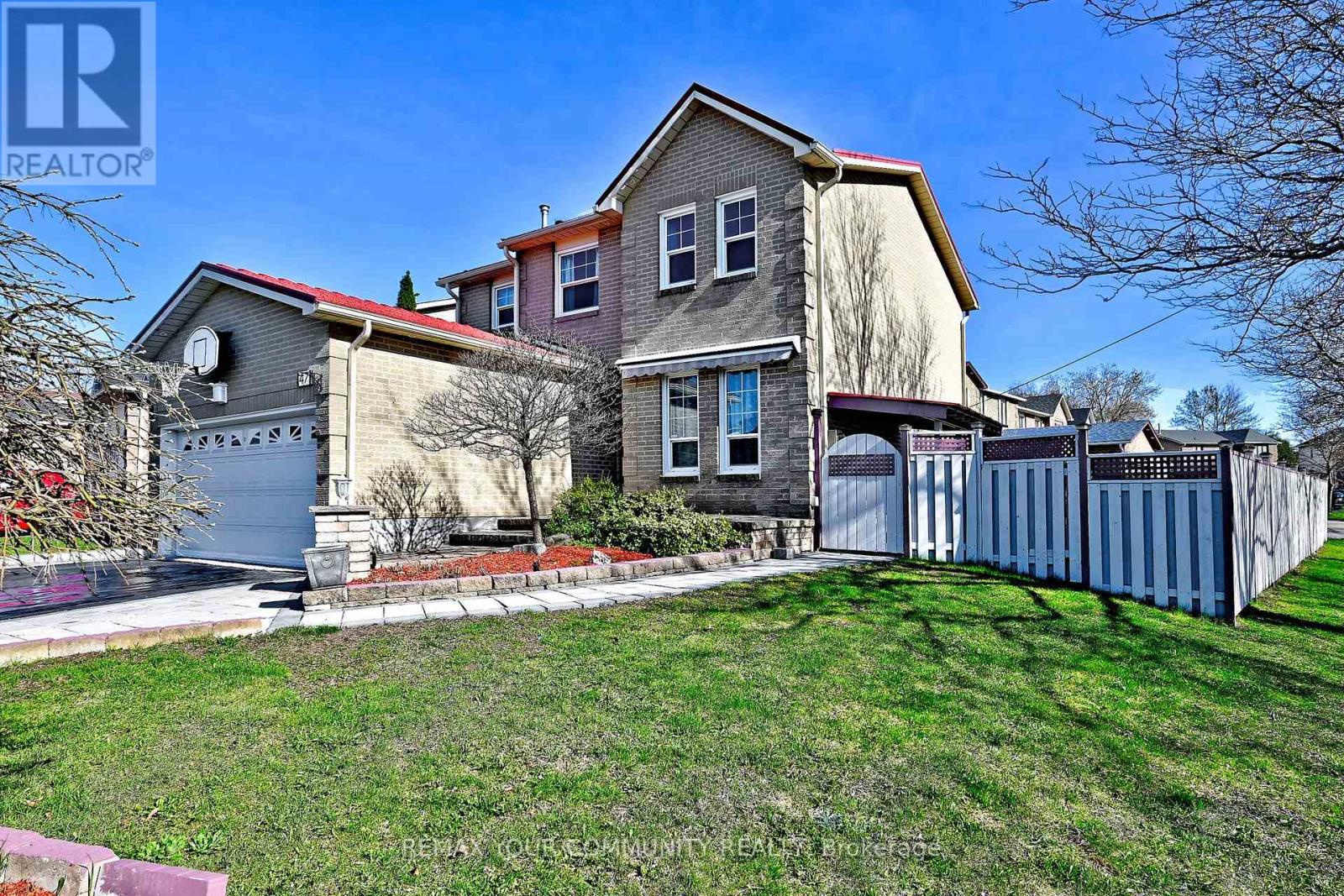 47 Reed Drive, Ajax, Ontario  L1S 5S2 - Photo 2 - E13067194
