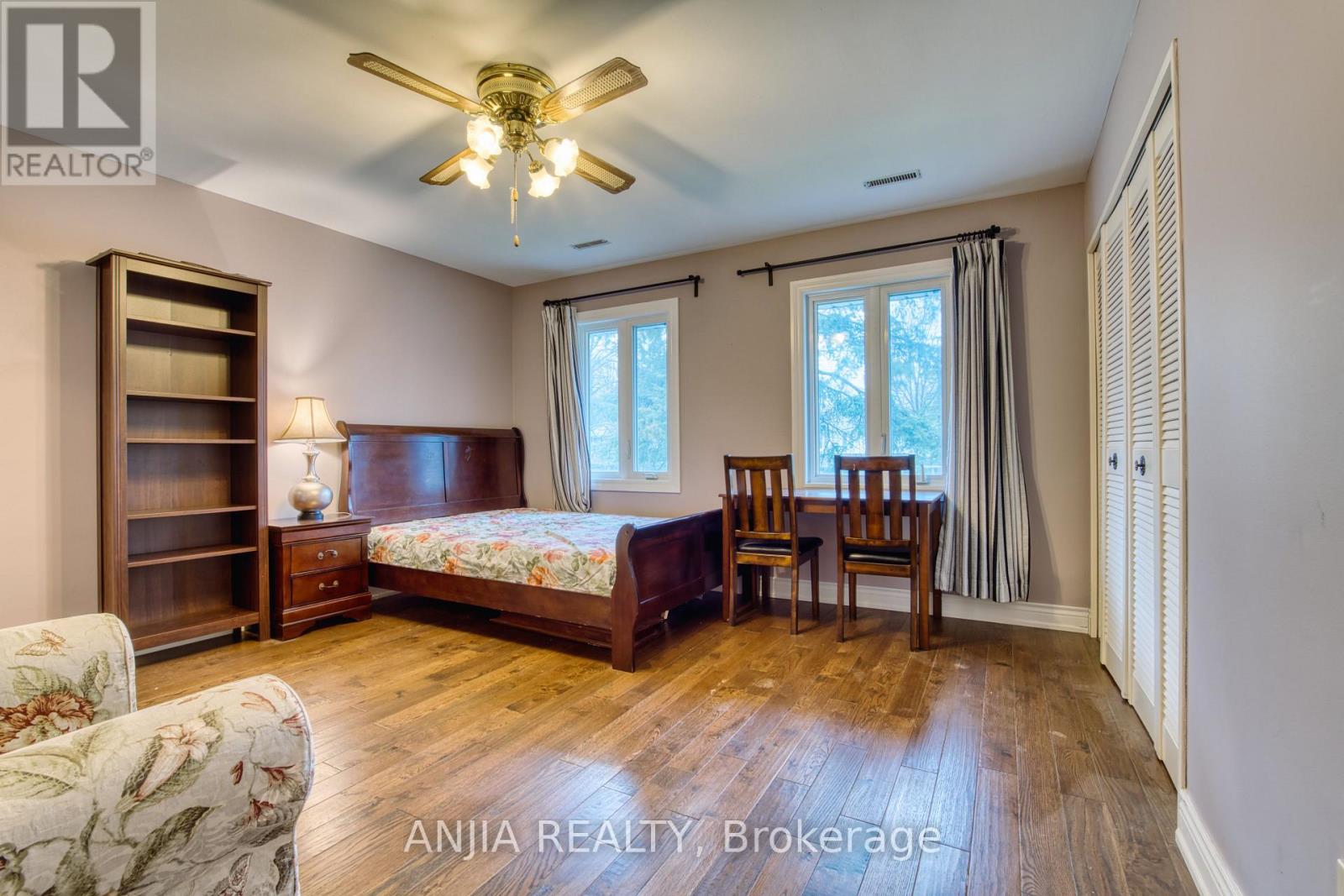 SECOND FLOOR - 37 ALLANGROVE CRESCENT, Toronto, Ontario