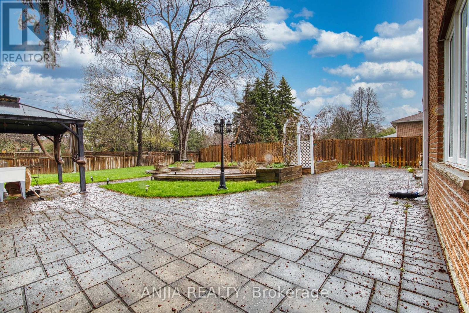 Second Floor - 37 Allangrove Crescent, Toronto, Ontario  M1W 1S4 - Photo 10 - E13067260