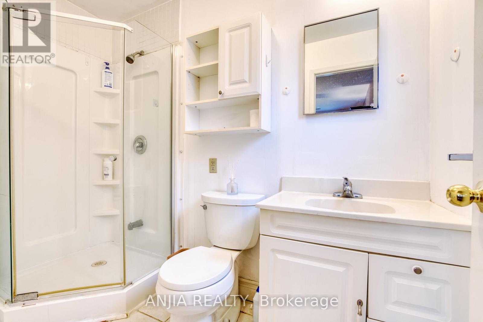 Second Floor - 37 Allangrove Crescent, Toronto, Ontario  M1W 1S4 - Photo 4 - E13067260