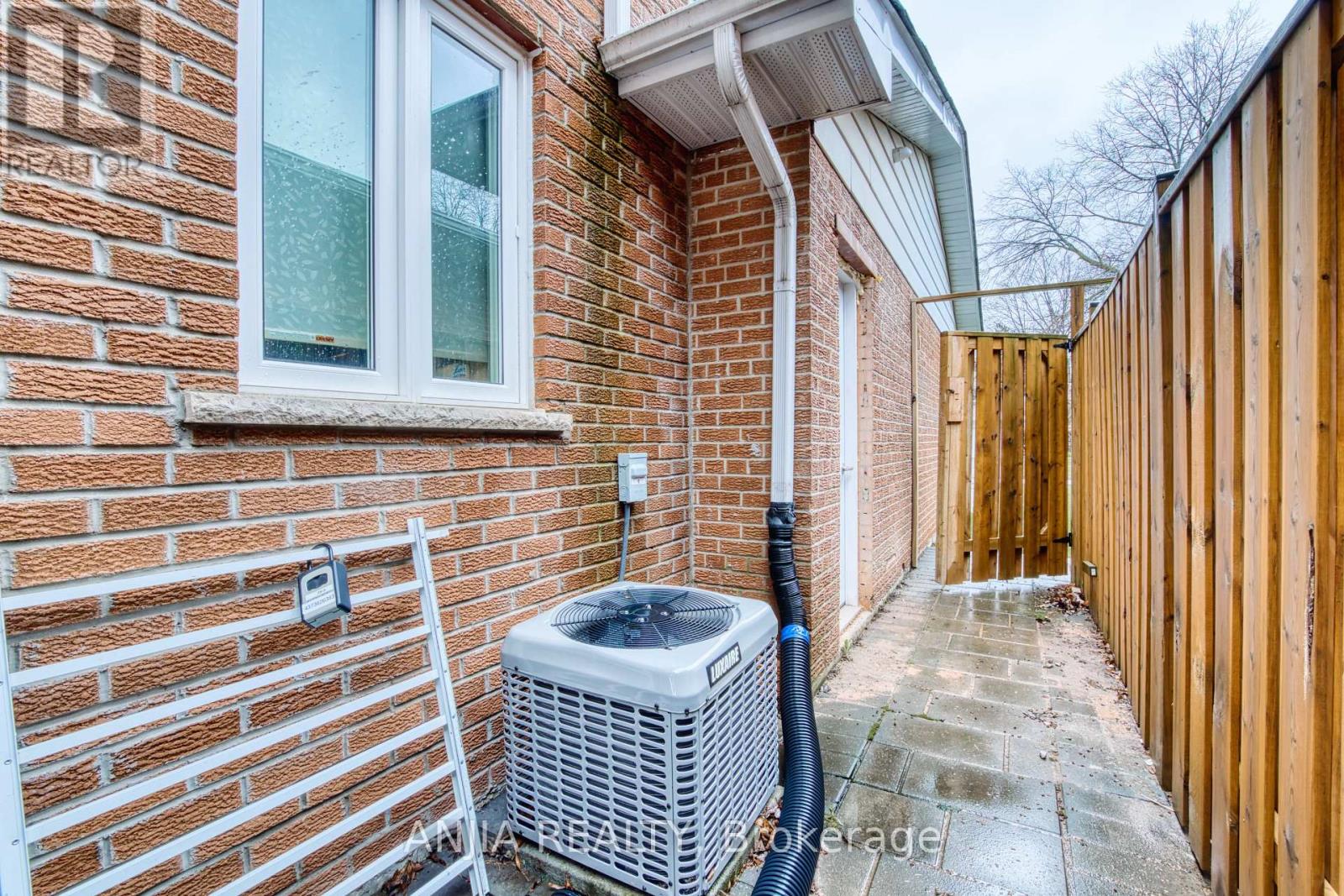 Basement - 37 Allangrove Crescent, Toronto, Ontario  M1W 1S4 - Photo 11 - E13067266