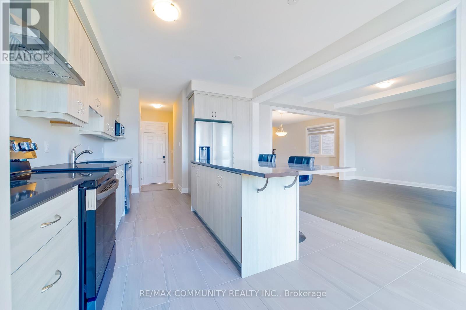 3328 Marchington Square, Pickering, Ontario  L1X 0T1 - Photo 15 - E13067364