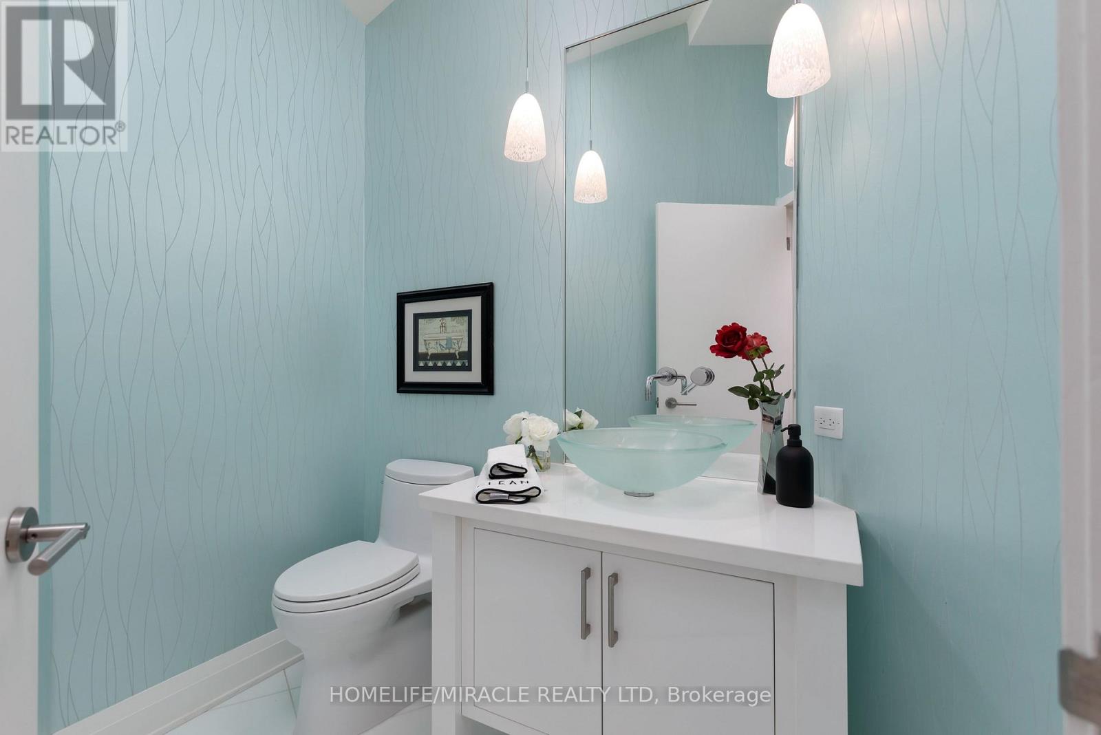 11 Champlain Crescent, King, Ontario  L7B 1K1 - Photo 6 - N13067392