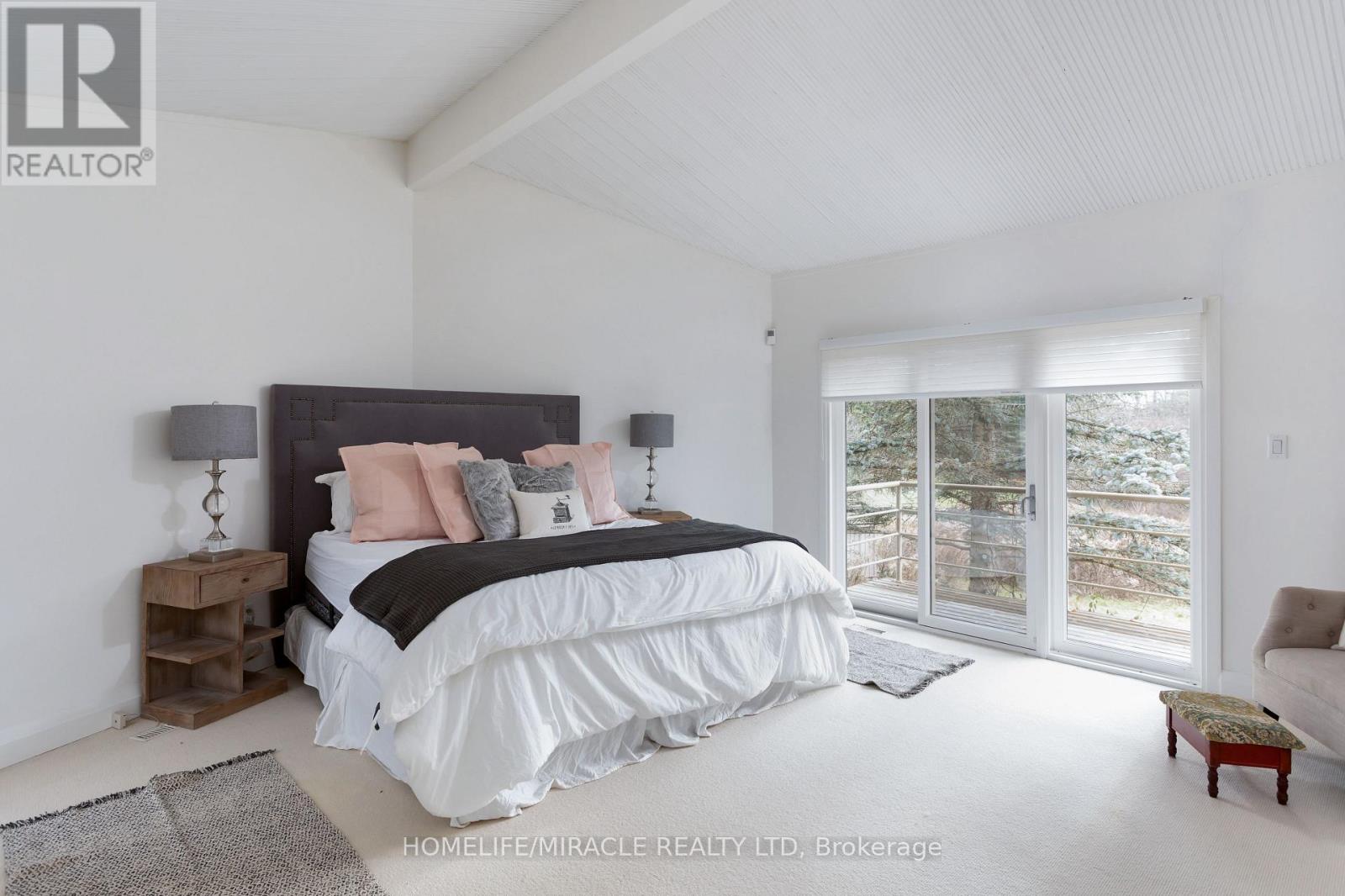 11 Champlain Crescent, King, Ontario  L7B 1K1 - Photo 7 - N13067392