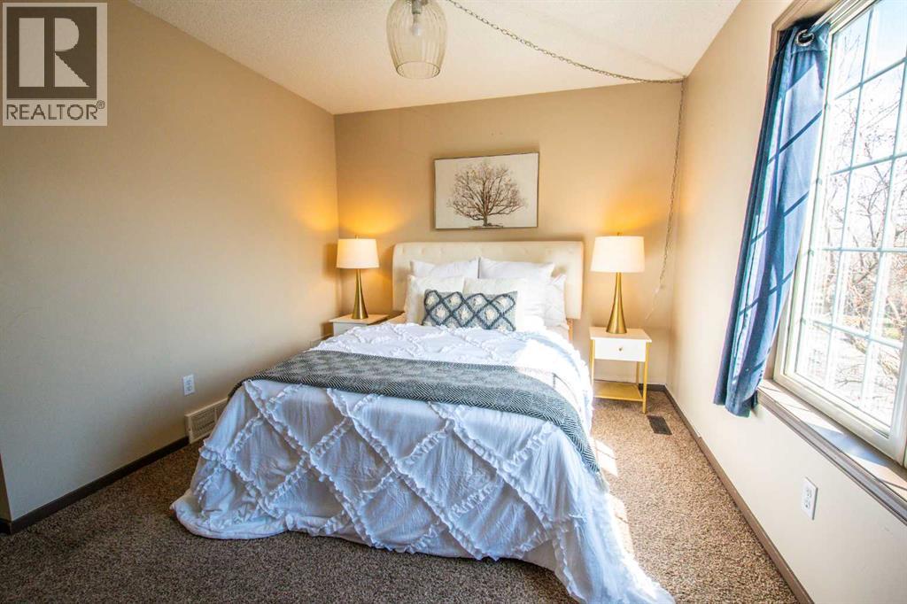 84 Hidden Green Nw, Calgary, Alberta  T3A 5K7 - Photo 21 - A2296267