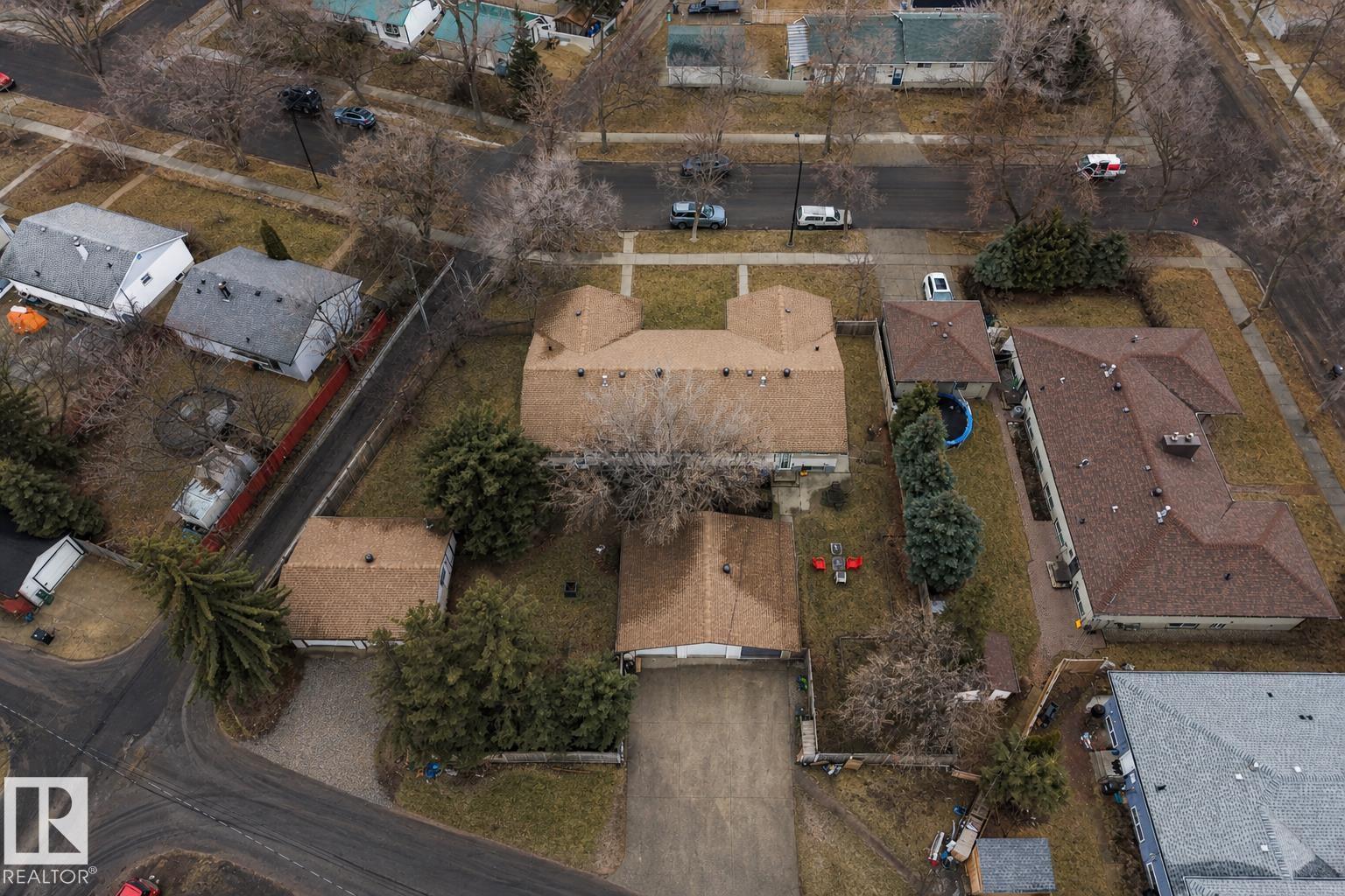 13804 13808 119 Av Nw, Edmonton, Alberta  T5L 2N6 - Photo 2 - E4481484