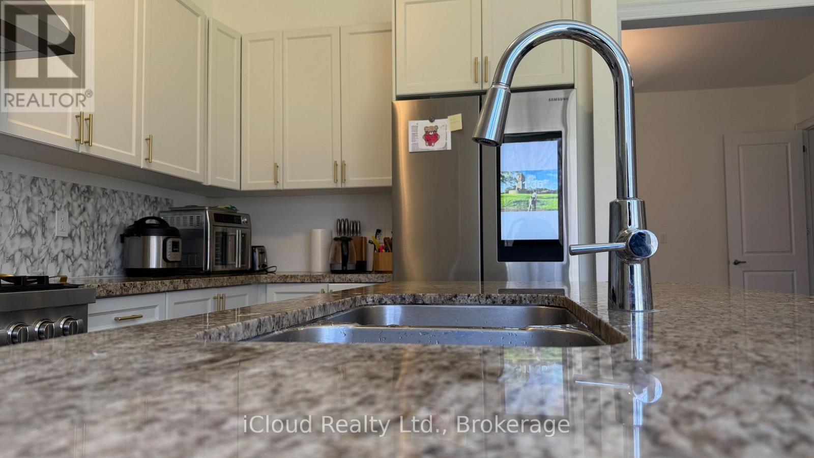 144 Petch Avenue, Caledon, Ontario  L7C 4L3 - Photo 11 - W13067212