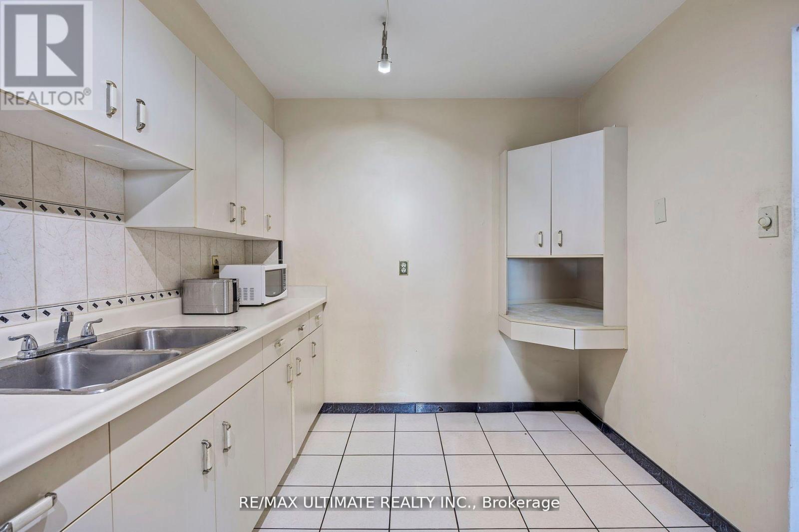 #1807 - 85 Emmett Avenue S, Toronto, Ontario  M6M 5A2 - Photo 13 - W13067226