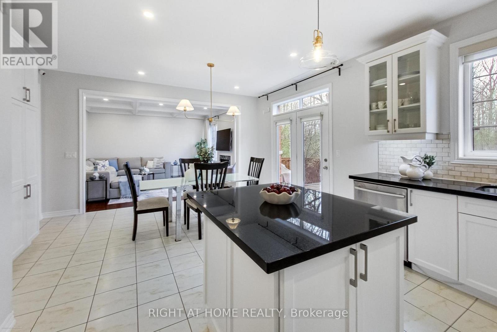 300 Mcgibbon Drive, Milton, Ontario  L9T 8V3 - Photo 10 - W13067272