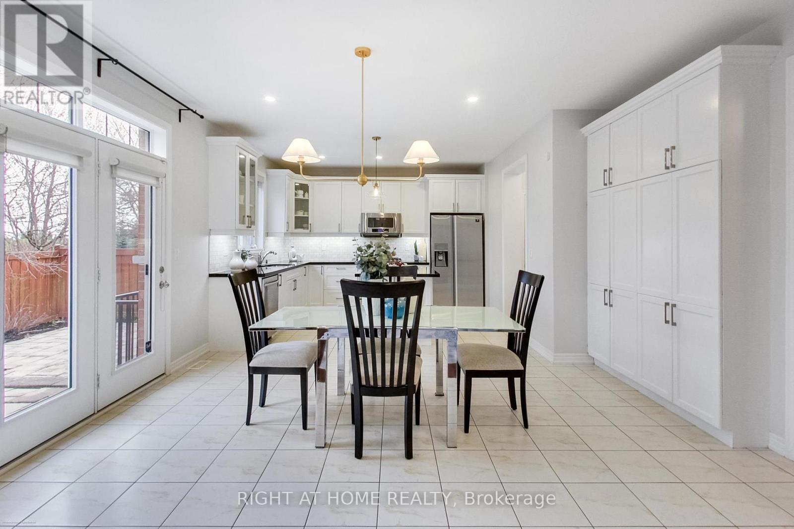 300 Mcgibbon Drive, Milton, Ontario  L9T 8V3 - Photo 13 - W13067272