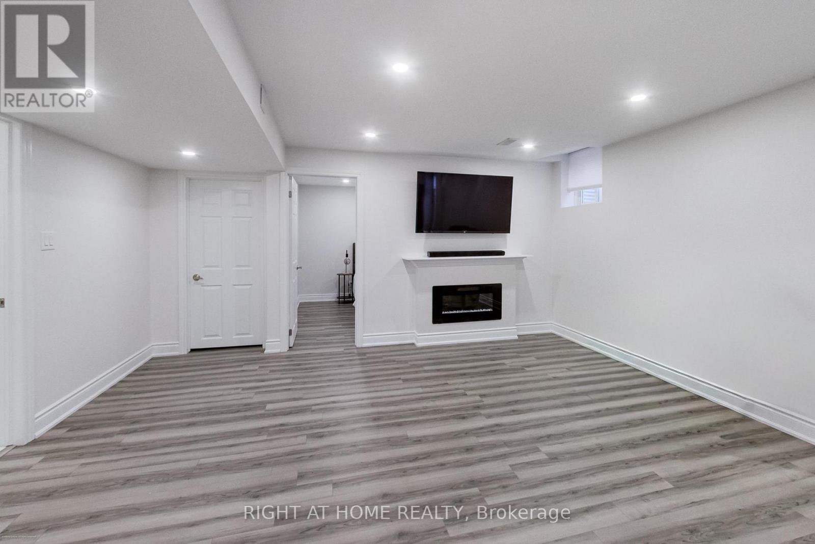 300 Mcgibbon Drive, Milton, Ontario  L9T 8V3 - Photo 39 - W13067272