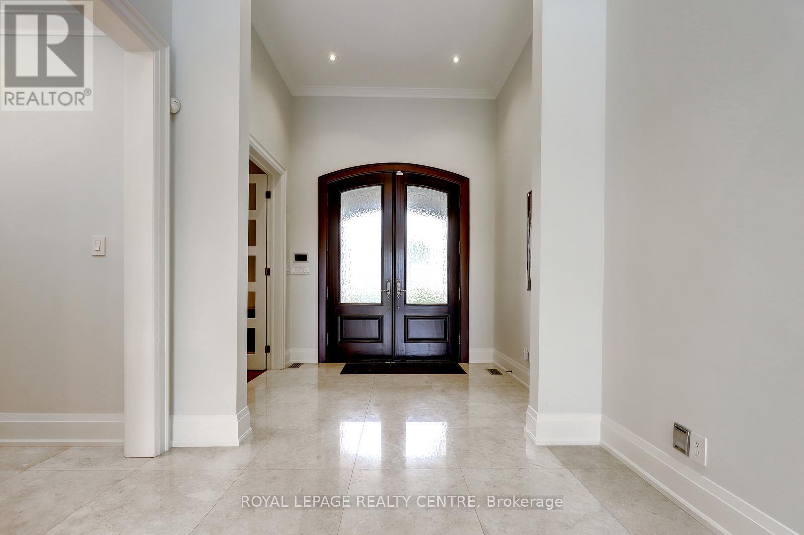 31 Plainsman Road, Mississauga, Ontario  L5N 1C4 - Photo 5 - W13067290