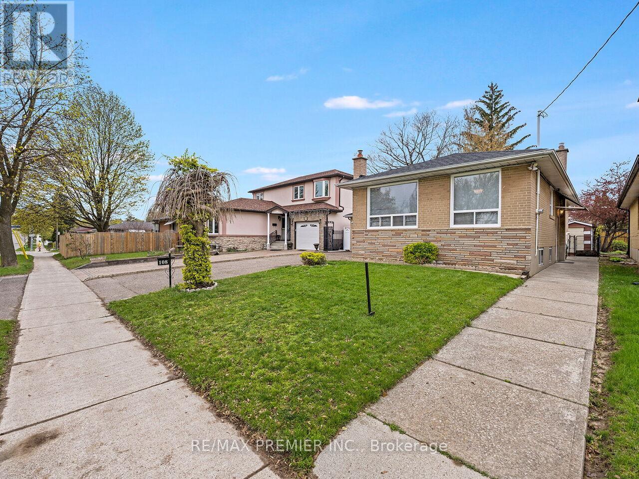 108 Thistle Down Boulevard, Toronto, Ontario  M9V 1J6 - Photo 2 - W13067388