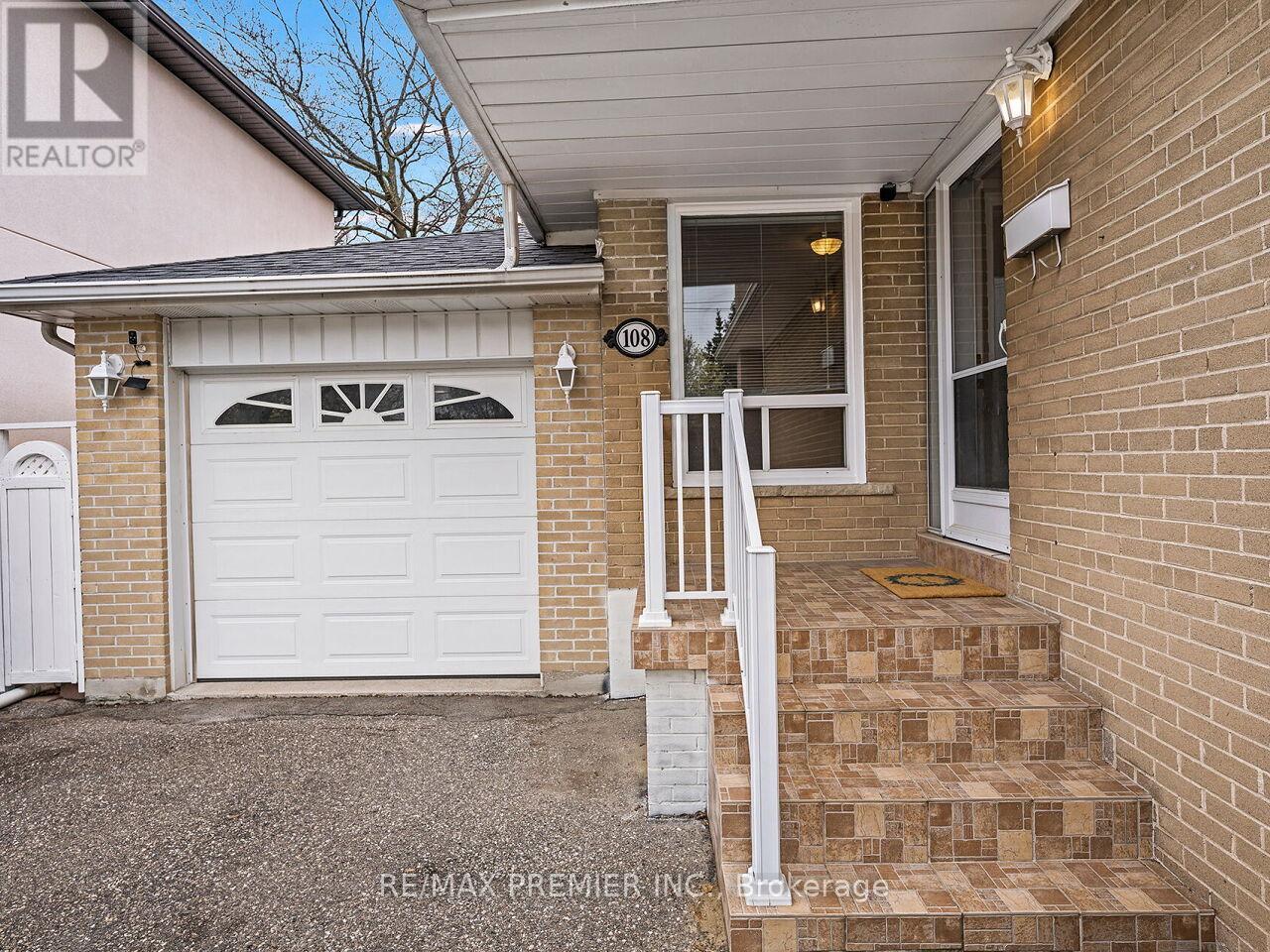 108 Thistle Down Boulevard, Toronto, Ontario  M9V 1J6 - Photo 4 - W13067388