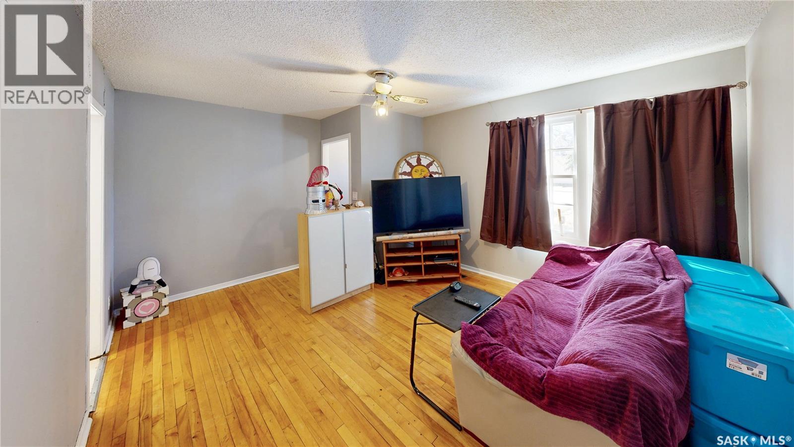 20 Cecil Crescent, Regina, Saskatchewan  S4T 5Y5 - Photo 3 - SK034529