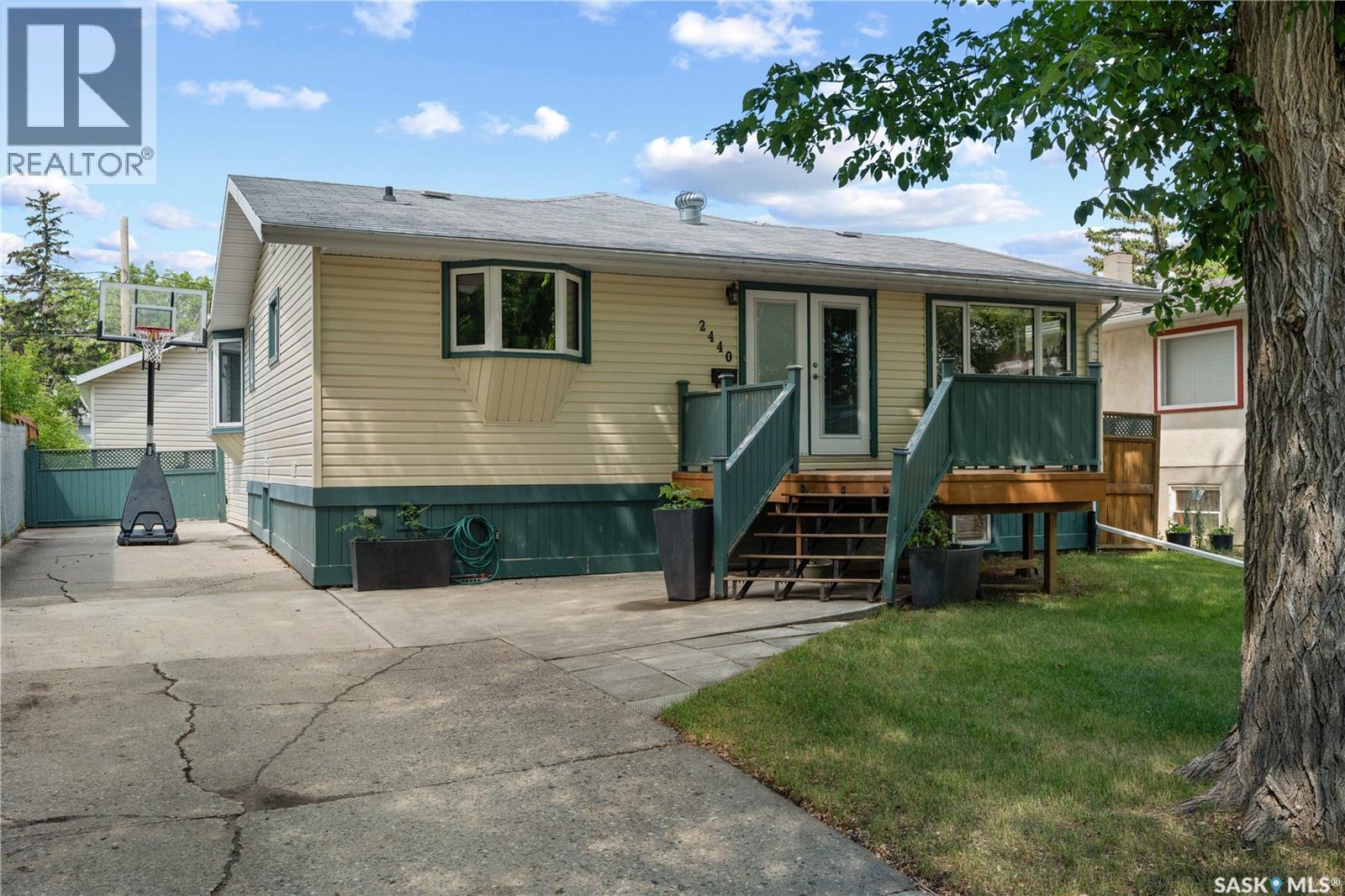 2440 Francis Street, Regina, Saskatchewan  S4N 2P9 - Photo 2 - SK034527