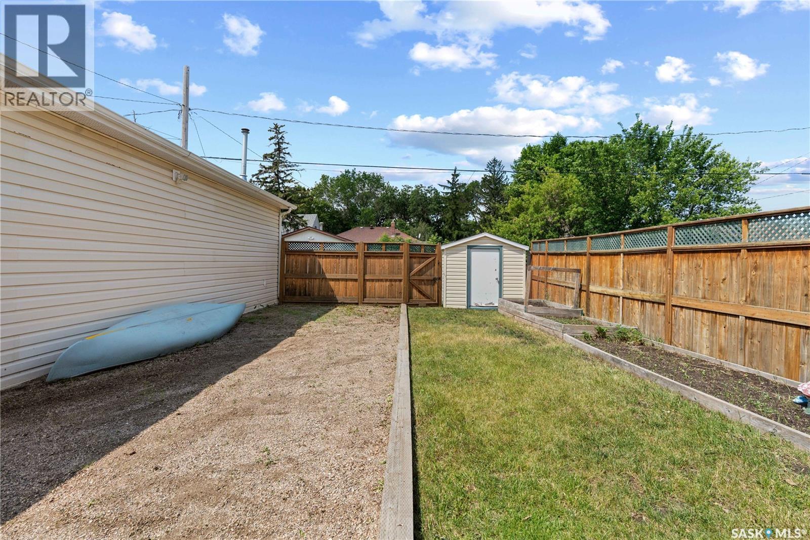 2440 Francis Street, Regina, Saskatchewan  S4N 2P9 - Photo 37 - SK034527